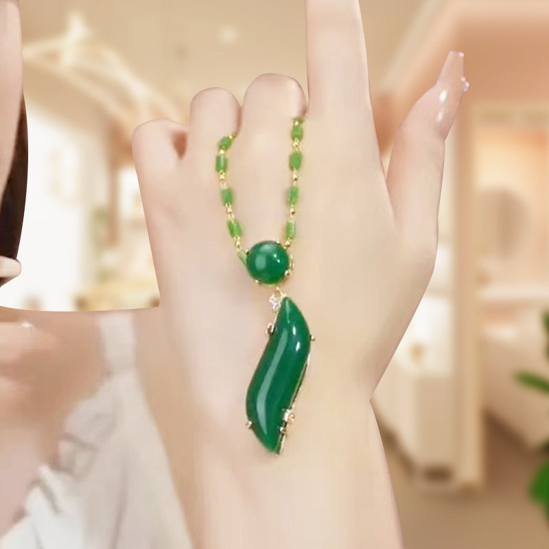 Exquisite Synthetic Green Jade Pendant Necklace